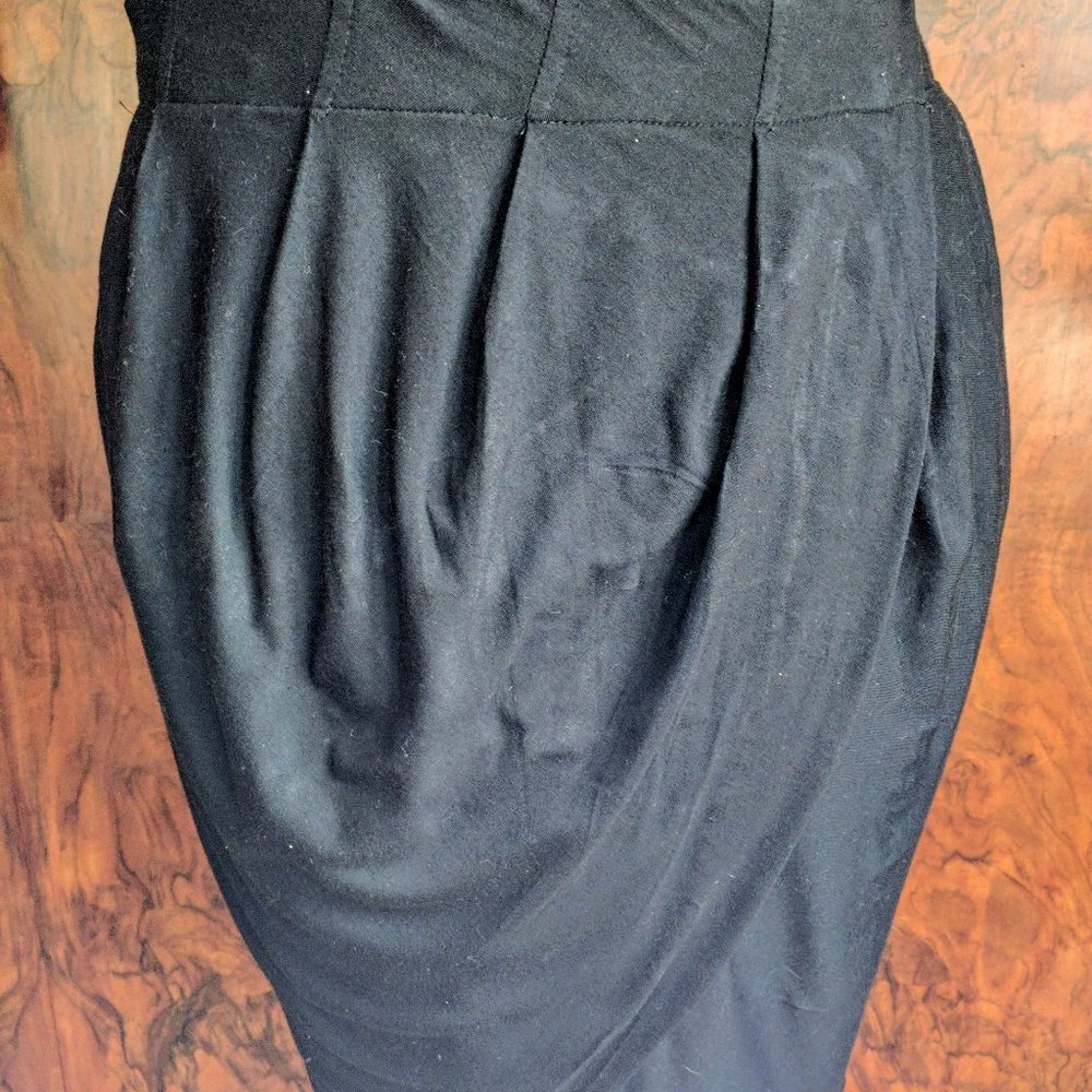 Vintage Bebe black tulip skirt size M